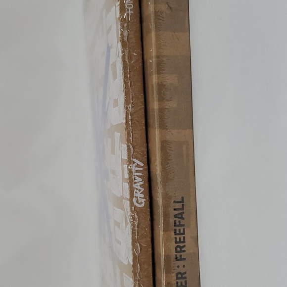 The Name Chapters: FREEFALL [GRAVITY], FREEFALL [CLARITY] ~ Set of 2 - Picture 9 of 15